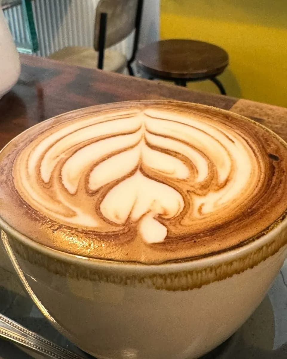 Oliver's Village Café in London, specialty coffee cafe