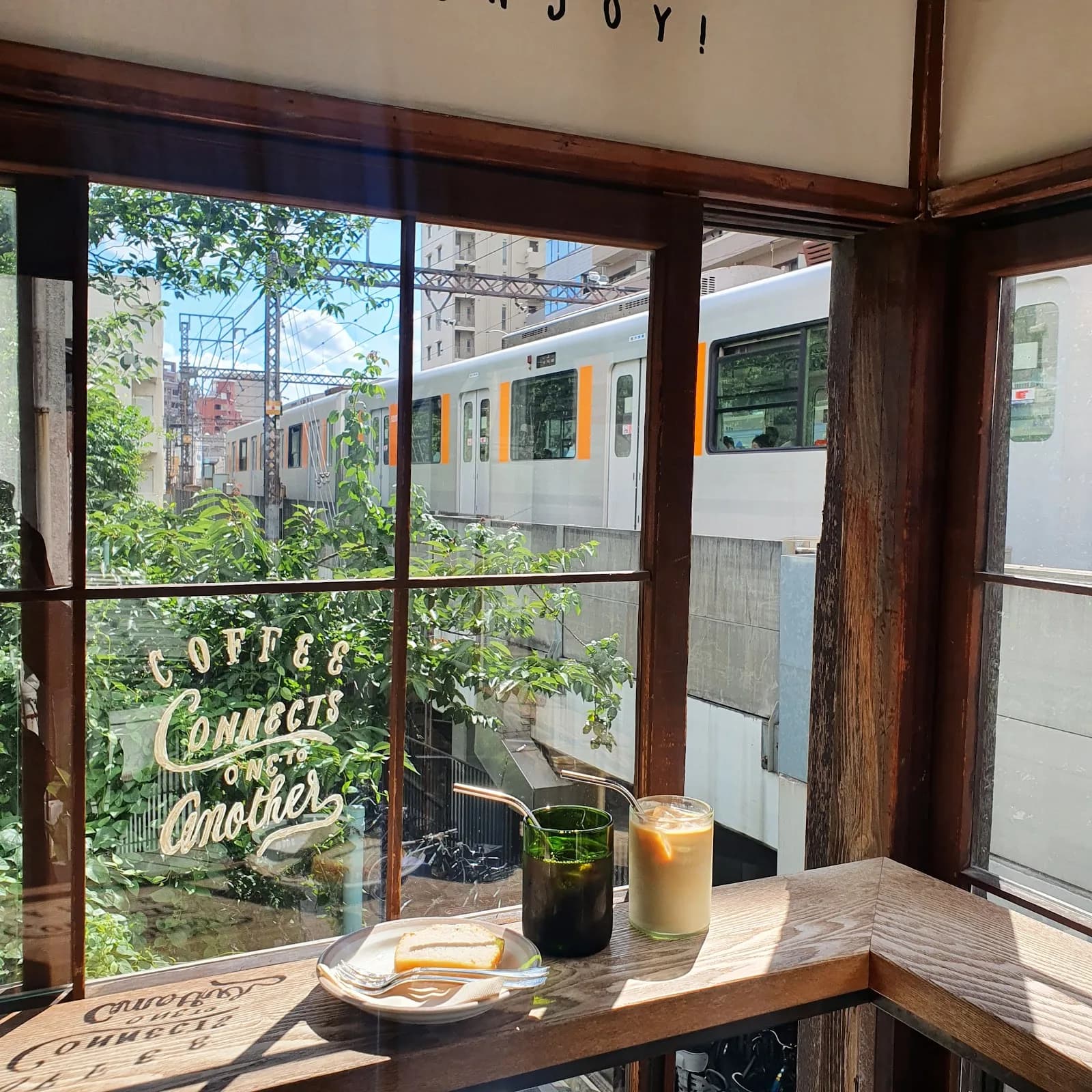 Onibus Coffee in Tokyo, specialty coffee roaster