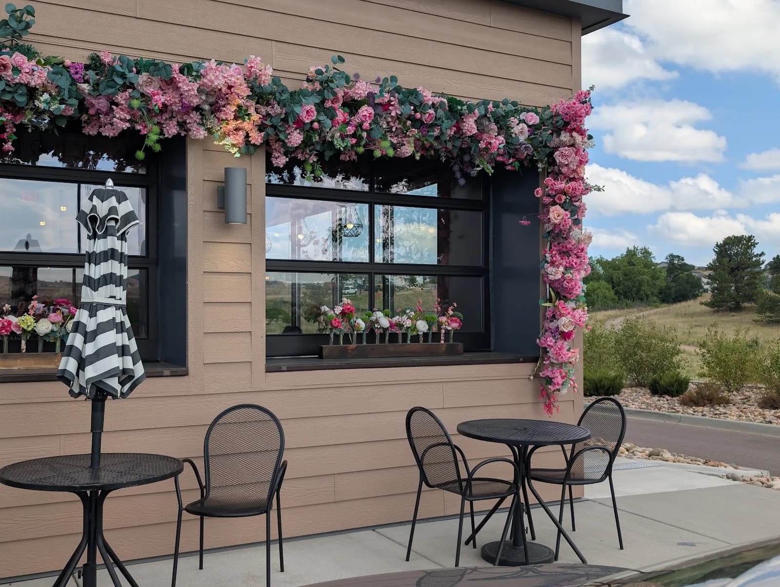 Oo•de•Lally Coffee in Castle Rock, specialty coffee cafe
