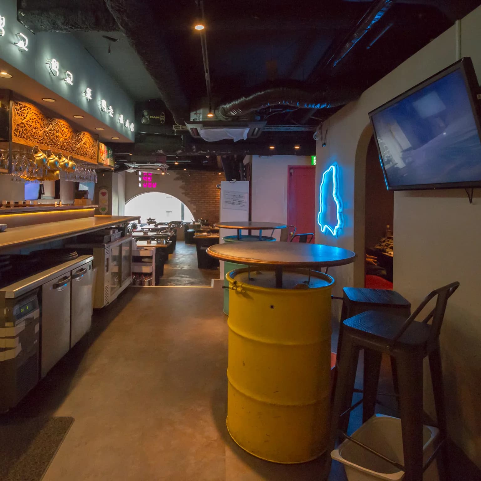 サムギョプサル 韓国料理 バブ 梅田店 in Osaka, specialty coffee cafe