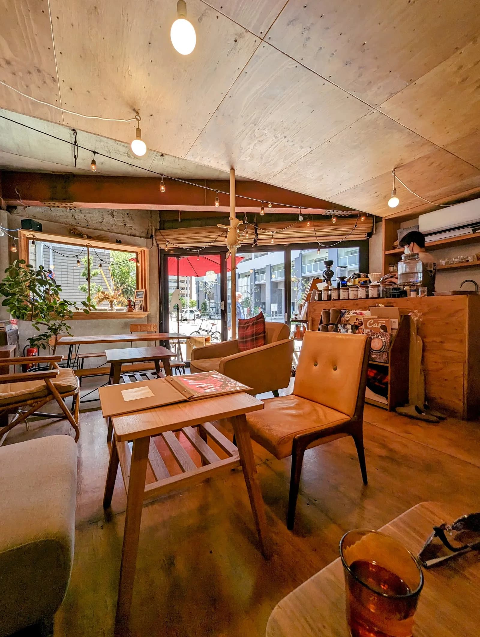 Osaru coffee in Osaka, specialty coffee cafe