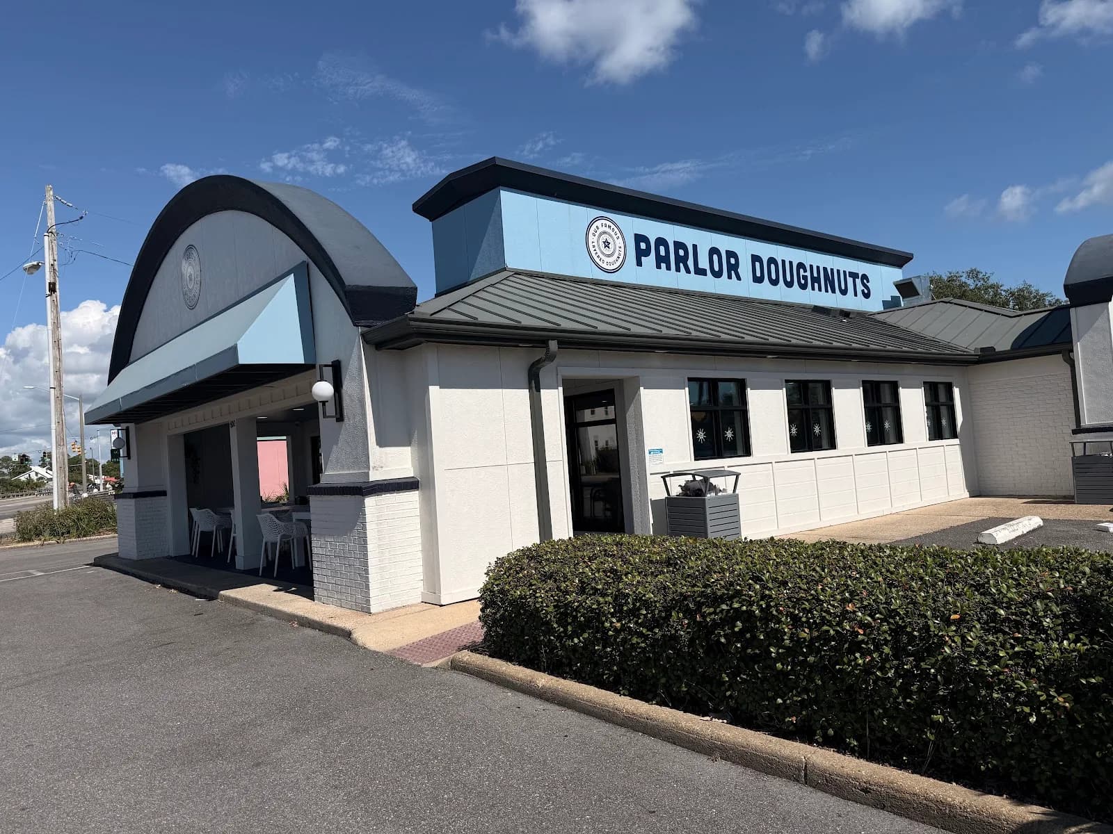 Parlor Doughnuts in Foley, specialty coffee cafe