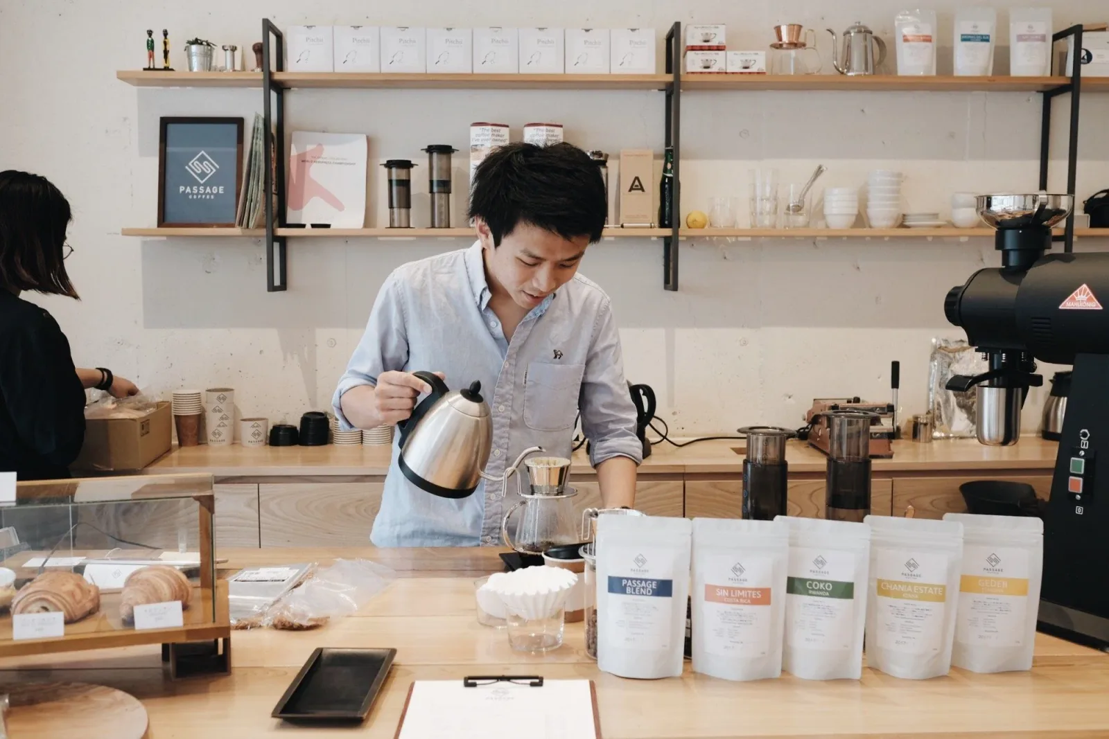 Passage Coffee in Tokyo, specialty coffee roaster