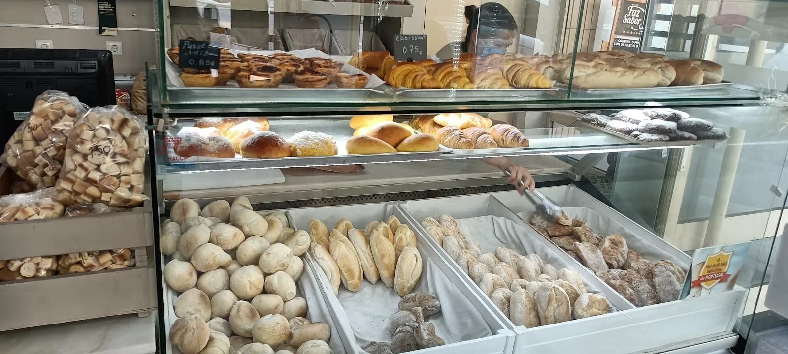 Pastelaria Cana Doce in Porto, specialty coffee cafe
