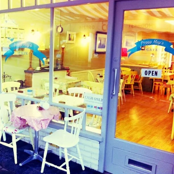Peggy May's Cafe in Lyndhurst, specialty coffee cafe