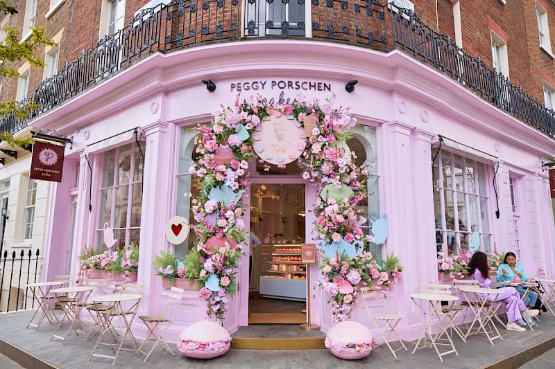 Peggy Porschen Belgravia in London, specialty coffee cafe