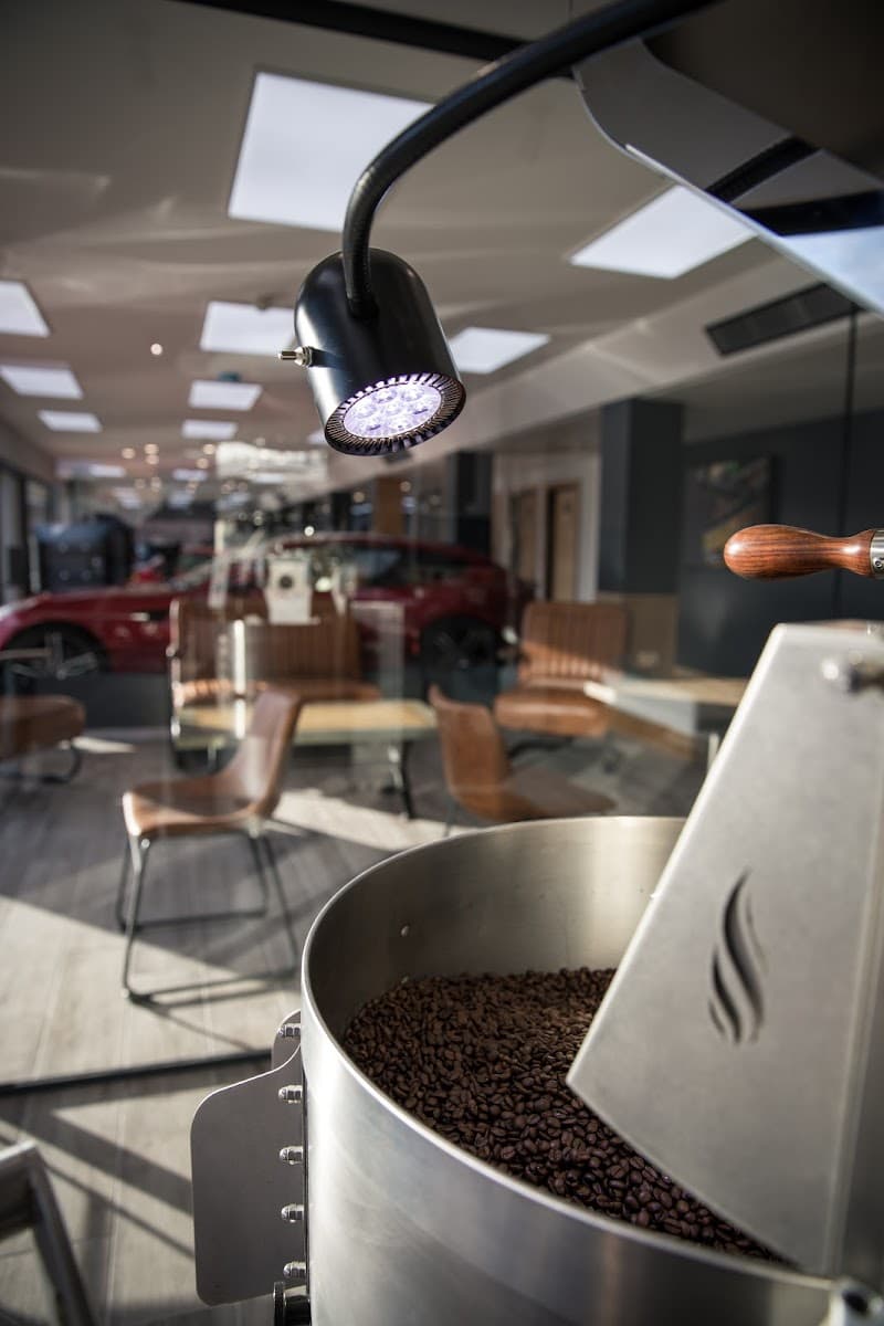 Per'La Specialty Roasters in Newbury, specialty coffee roaster
