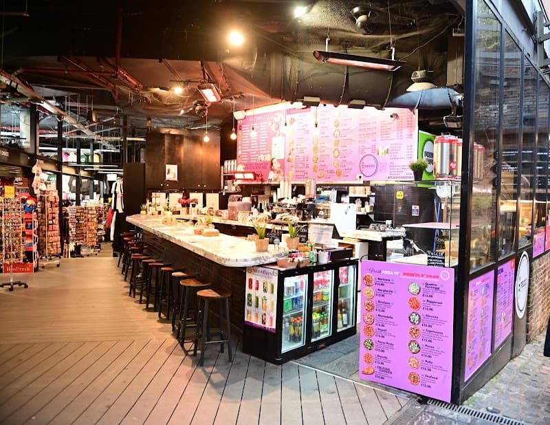 Pezzo Cafe in London, specialty coffee cafe