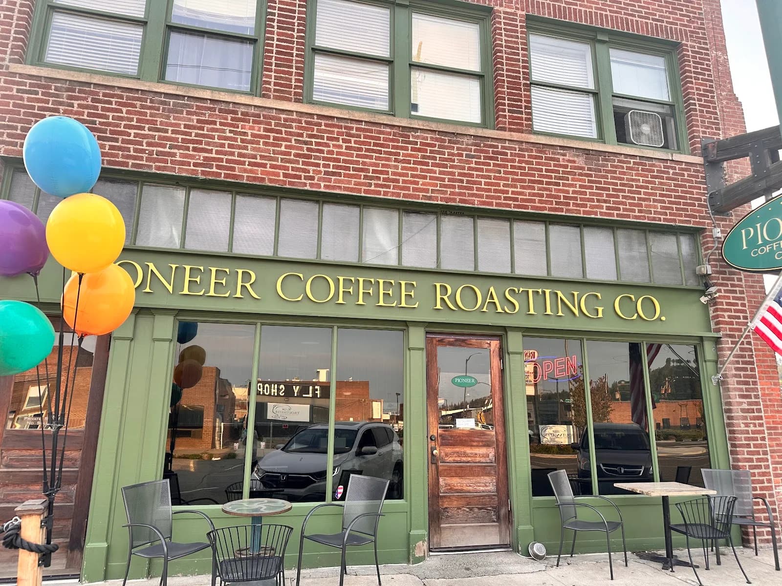 Pioneer Coffee Roasting Co. in Cle Elum, specialty coffee cafe