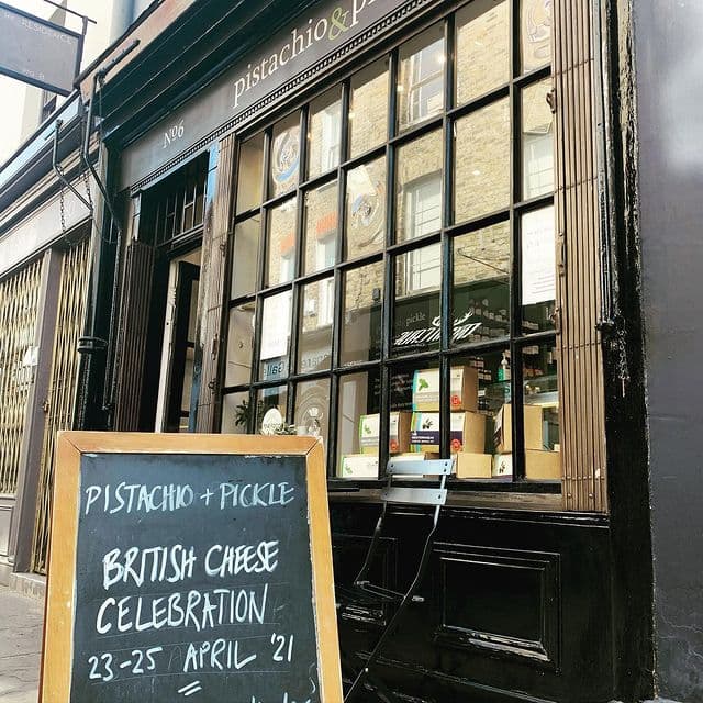 Pistachio & Pickle in London, specialty coffee cafe