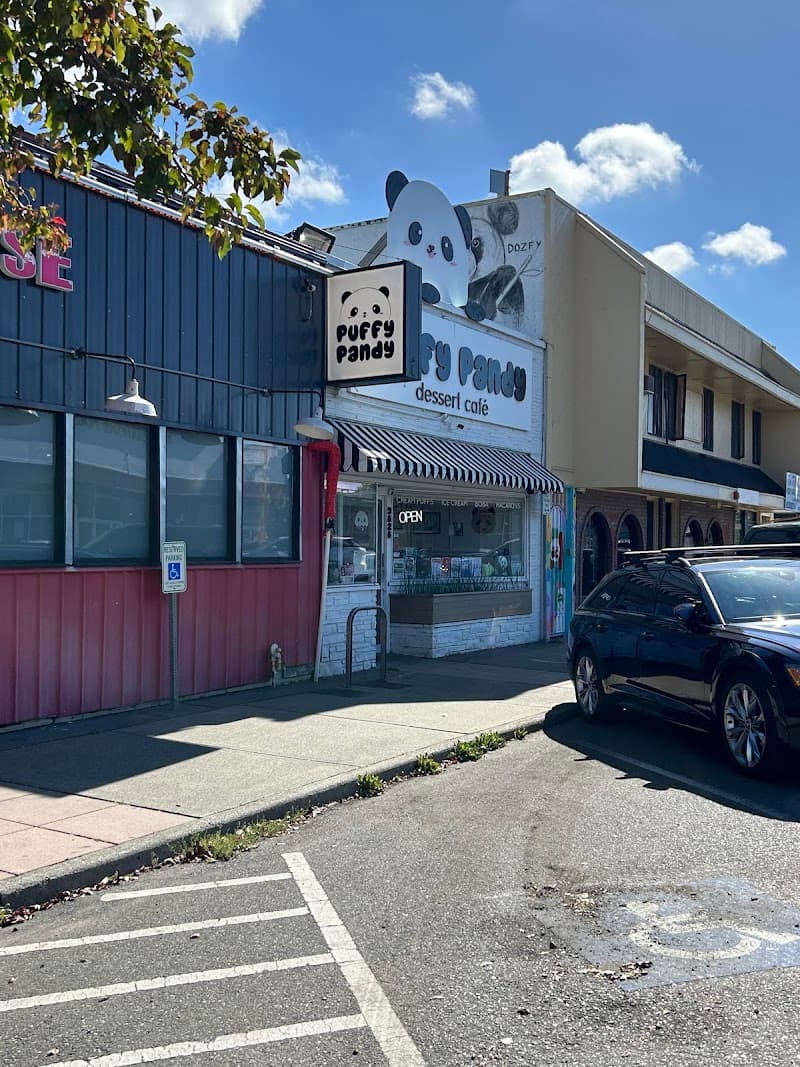 Puffy Pandy in Seattle, specialty coffee cafe