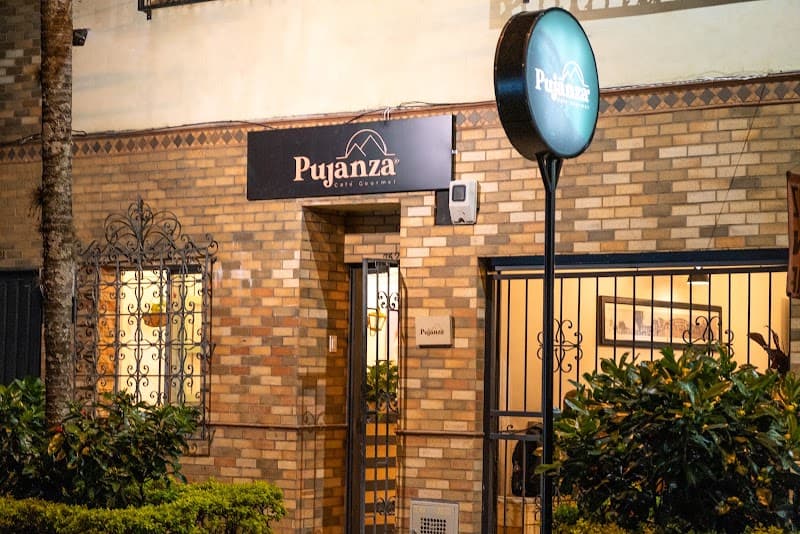 Pujanza Café Gourmet in Medellín, specialty coffee cafe