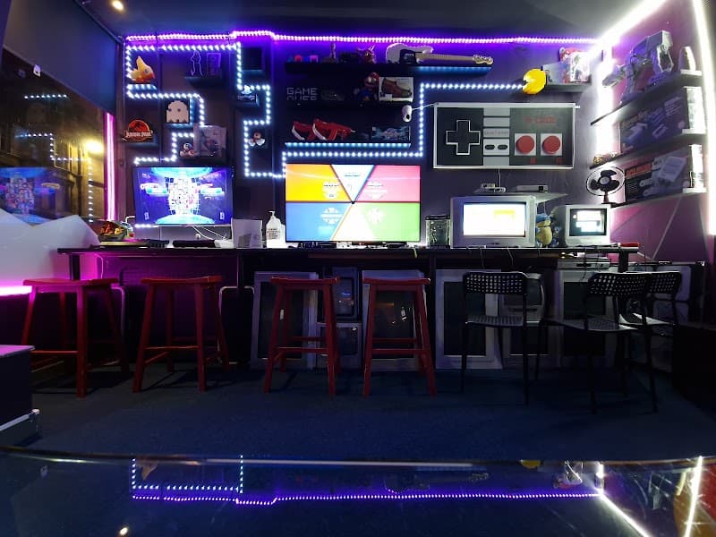 R-CADE in Glasgow, specialty coffee cafe