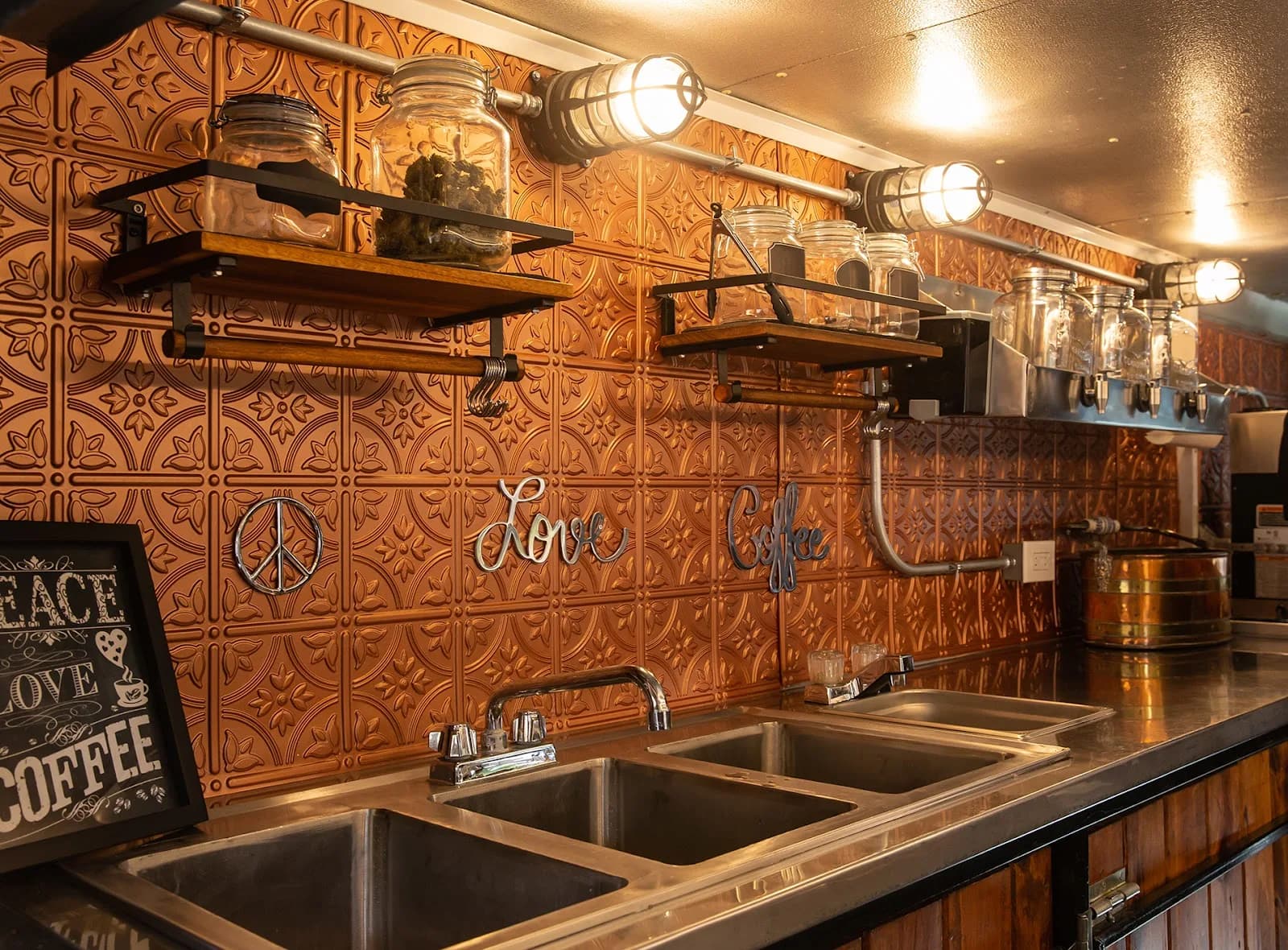 Radix House Coffee - William Cannon in Austin, specialty coffee cafe