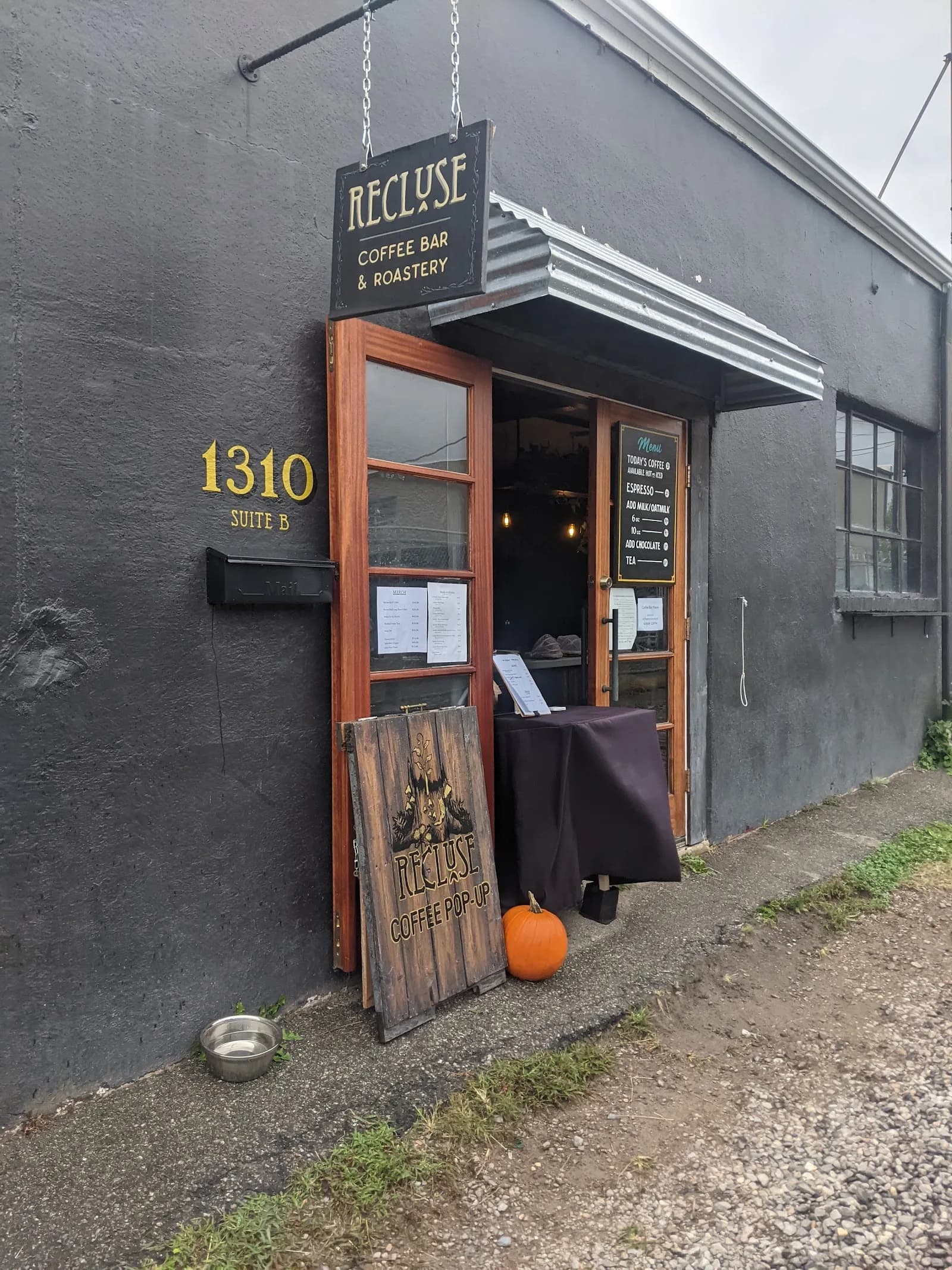 Recluse Coffee Roastery in Richmond, specialty coffee roaster