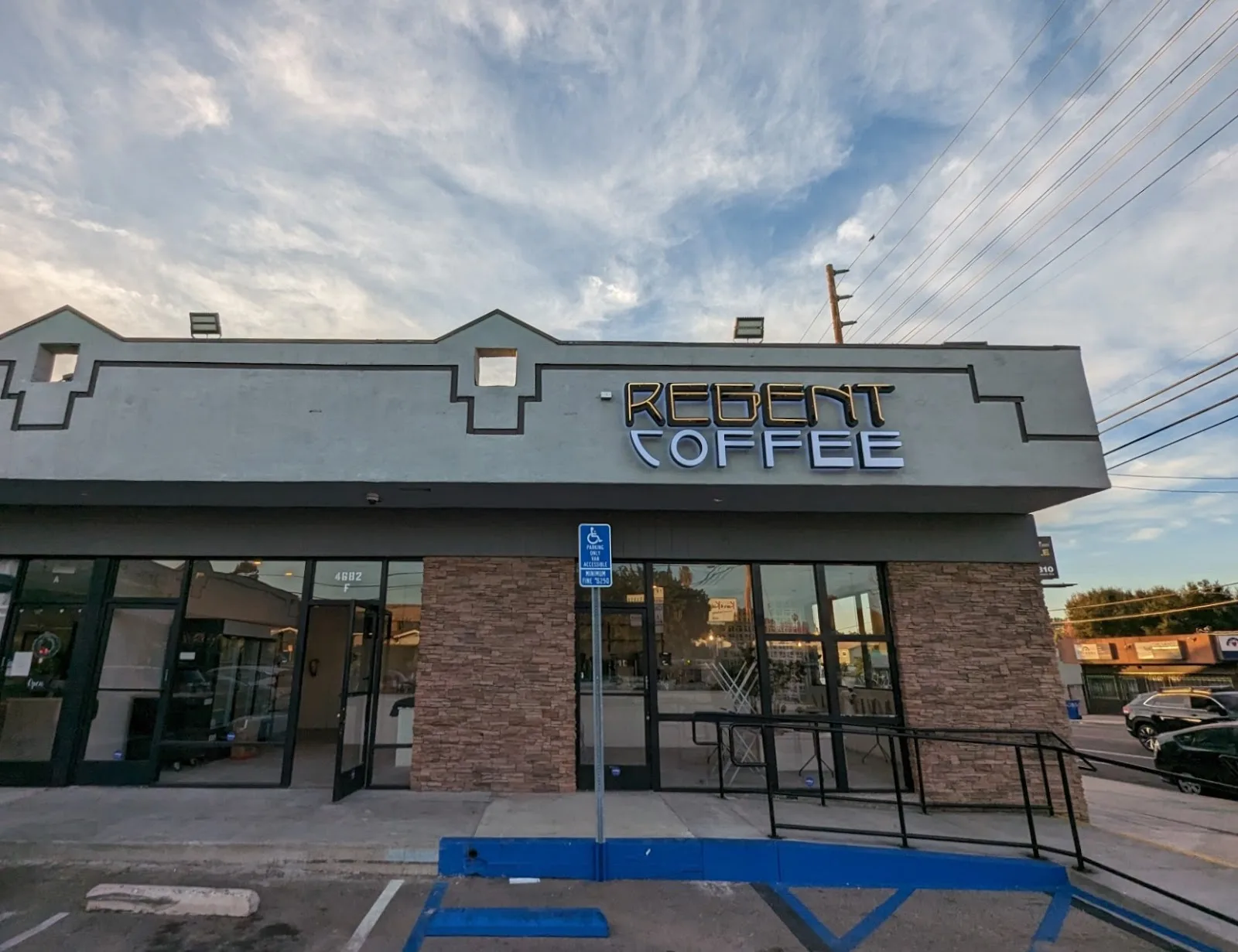 Regent Coffee Brew and Bottle House in Los Angeles, specialty coffee cafe