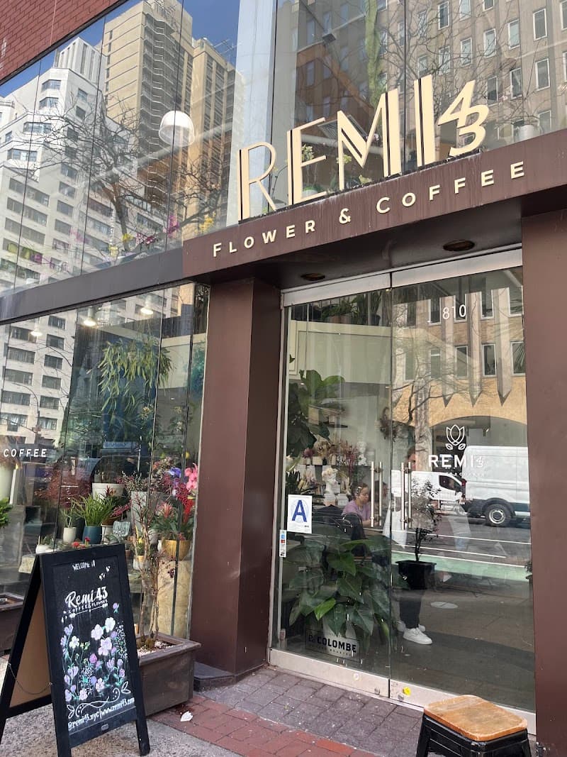 Remi43 Flower & Coffee in New York City, specialty coffee cafe