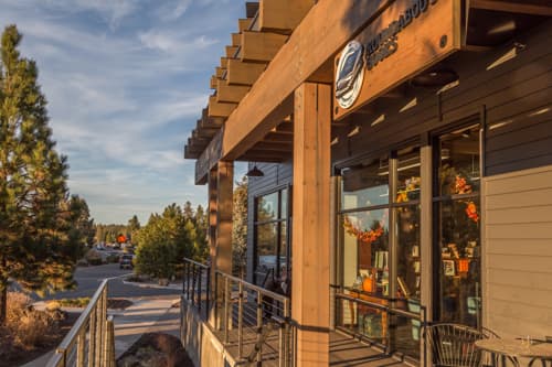 Roundabout Books in Bend, specialty coffee cafe