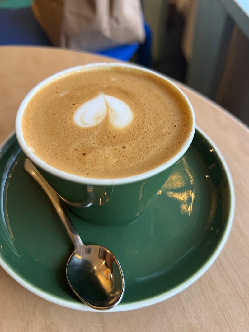 Rum Baba coffeeroasters Shop & Brew-bar East in Amsterdam, specialty coffee roaster