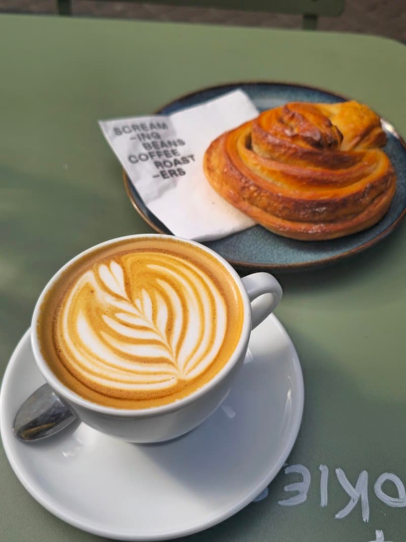 Screaming Beans in Amsterdam, specialty coffee cafe