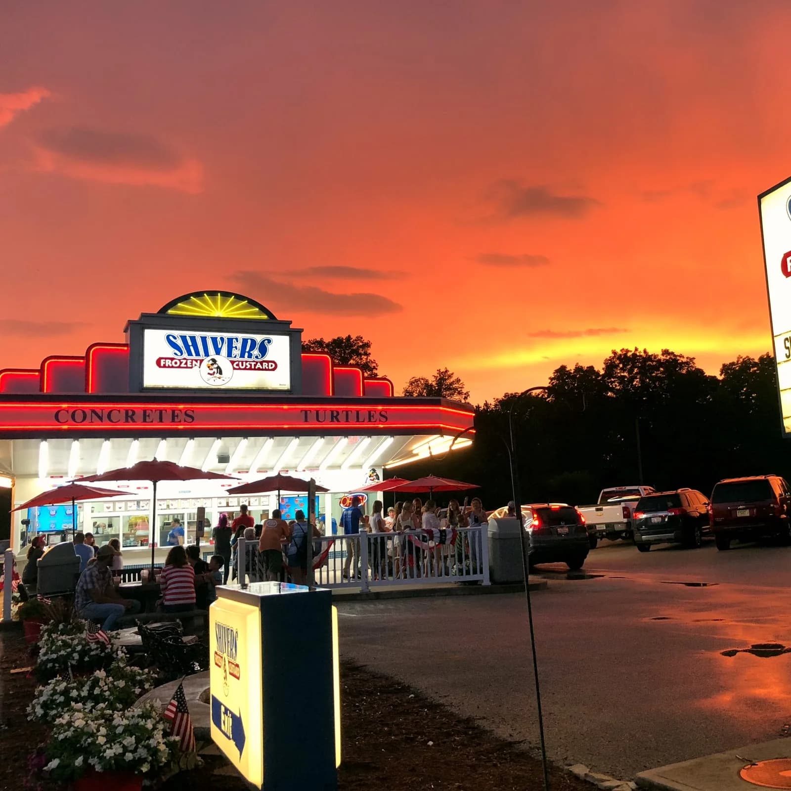 Shivers Frozen Custard & Coffee in Alton, specialty coffee cafe
