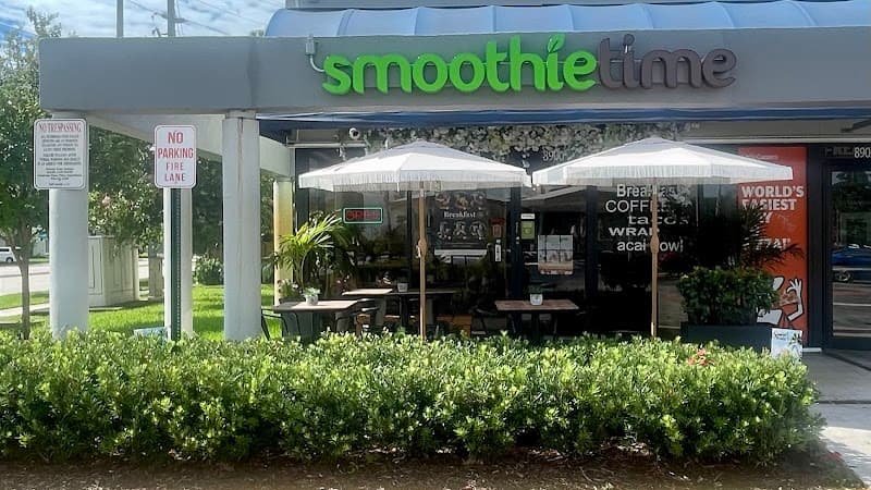 Smoothie Time in Miami, specialty coffee cafe