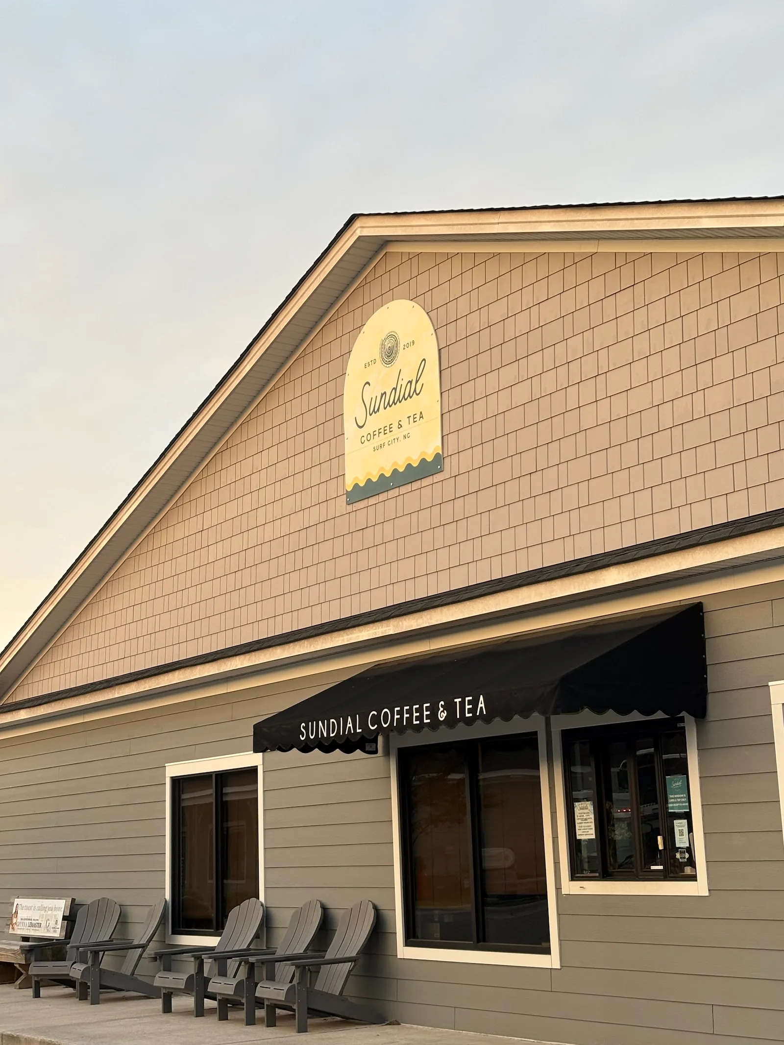 Sundial Coffee and Tea in Surf City, specialty coffee cafe