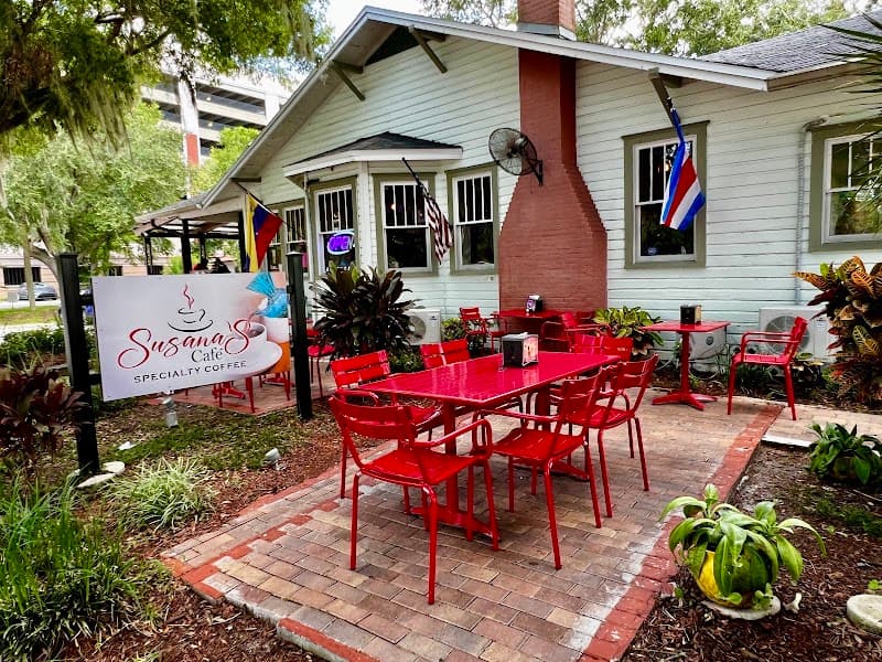 Sunnyside Cafe in Kissimmee, specialty coffee cafe