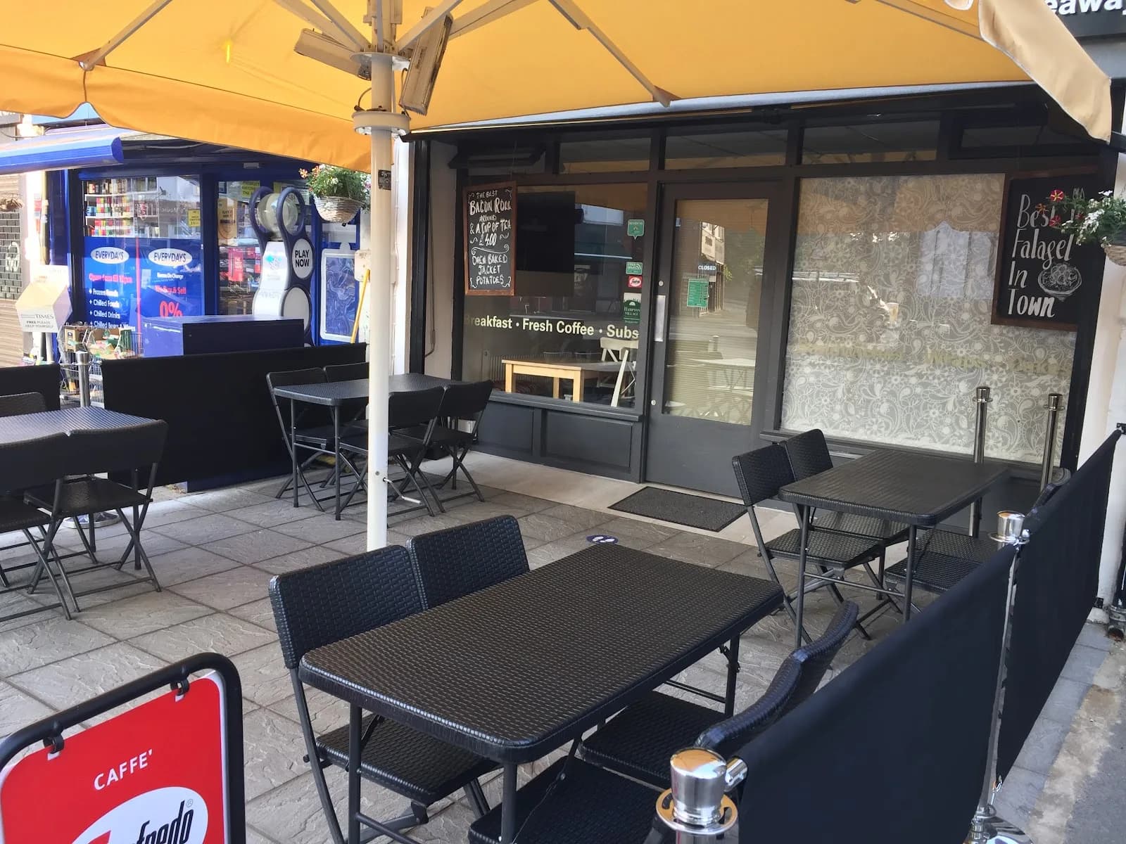 TASTE- Hampton in London, specialty coffee cafe