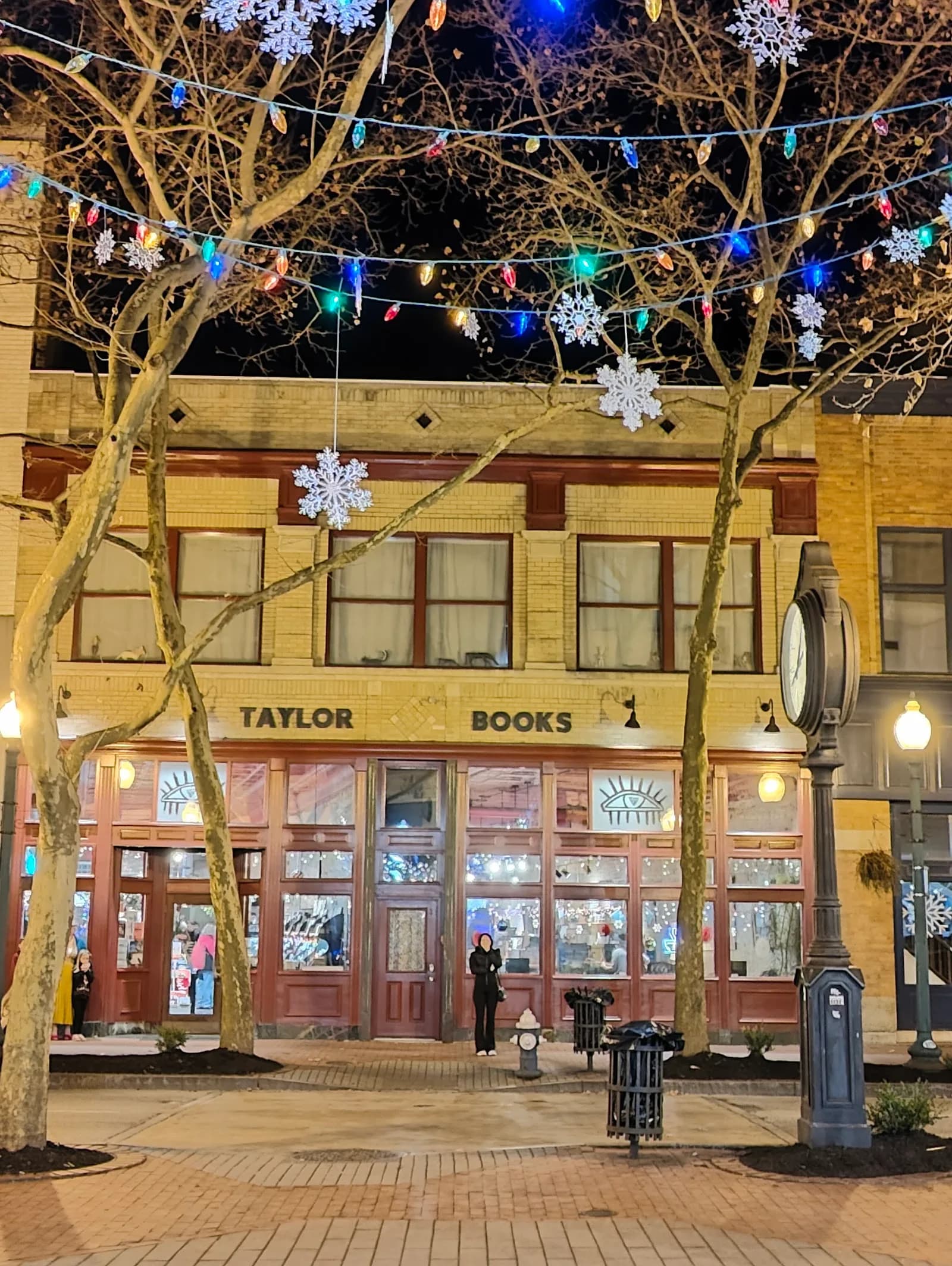 Taylor Books in Charleston, specialty coffee cafe