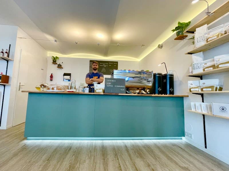 The Good Coffee Society in Vienna, specialty coffee cafe