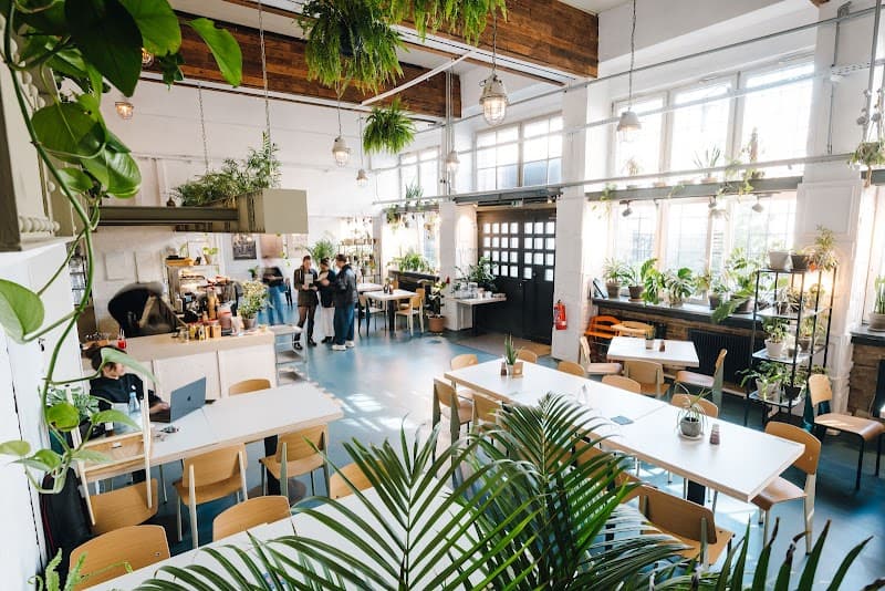 The Greens - Coffee & Plants in Berlin, specialty coffee cafe
