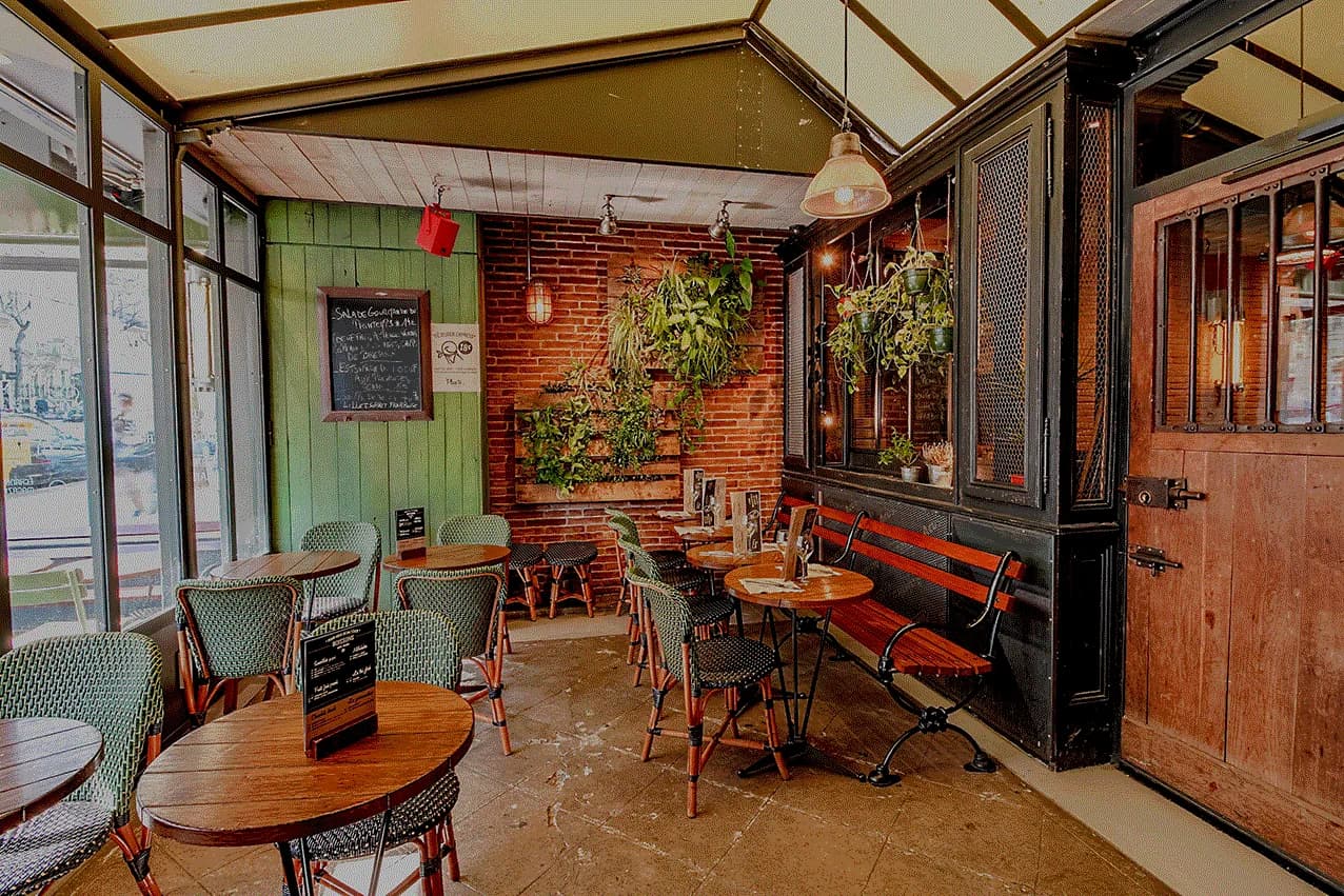 The Place to...Wagram - Restaurant Pub Paris 17 in Paris, specialty coffee cafe
