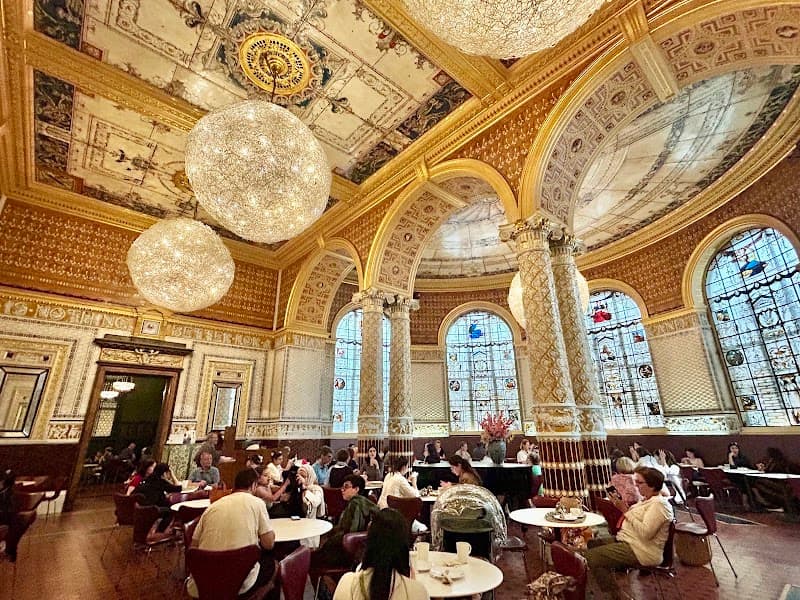 The V&A Cafe in London, specialty coffee cafe