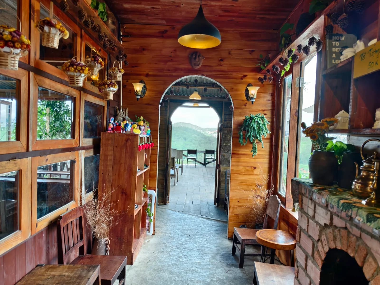 Tiệm cà phê Thênh Thang in Da Lat, specialty coffee roaster
