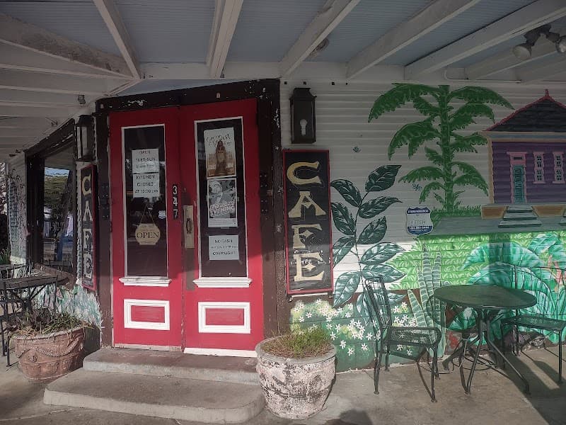 Tout de Suite Cafe in New Orleans, specialty coffee cafe