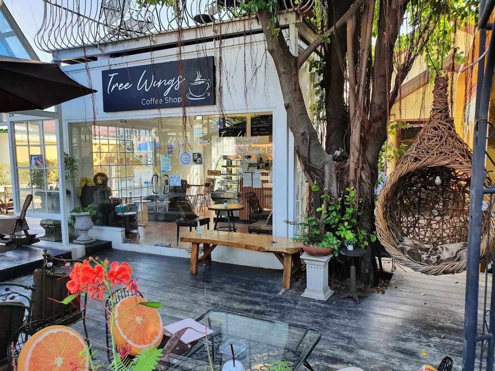 Tree Wings Coffee shop in Bangkok, specialty coffee cafe