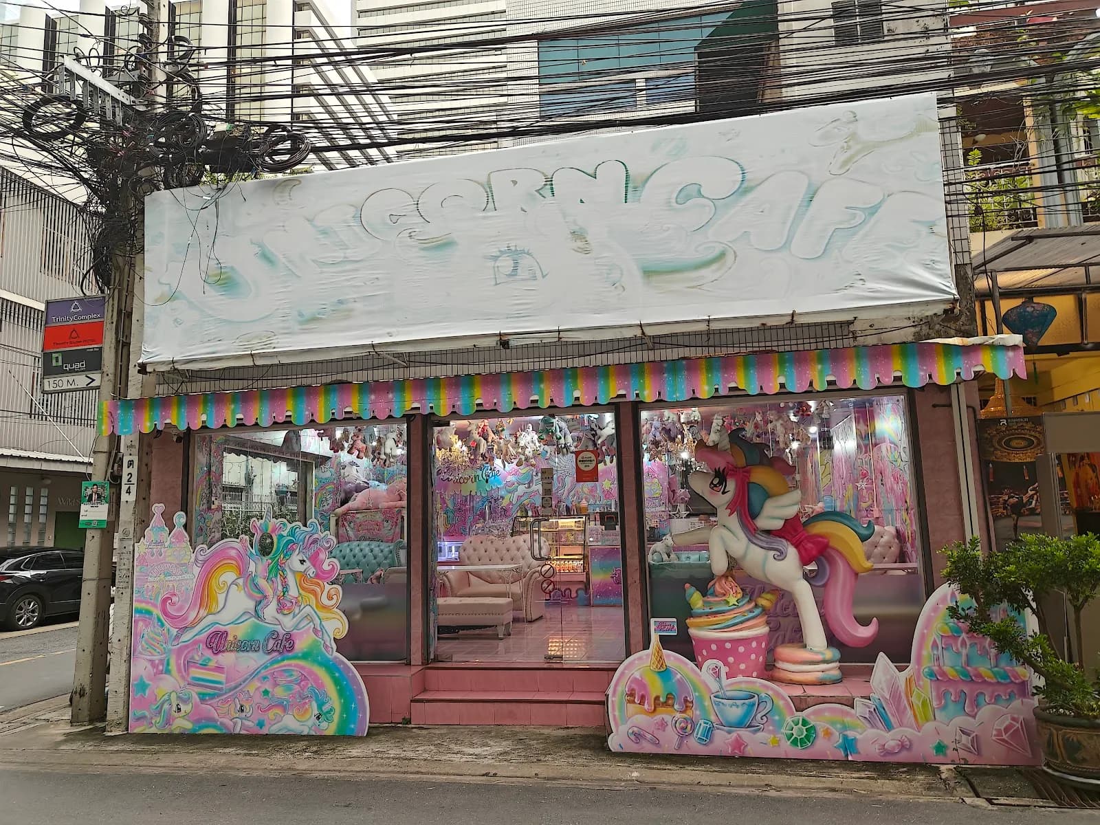 Unicorn Cafe in Bangkok, specialty coffee cafe