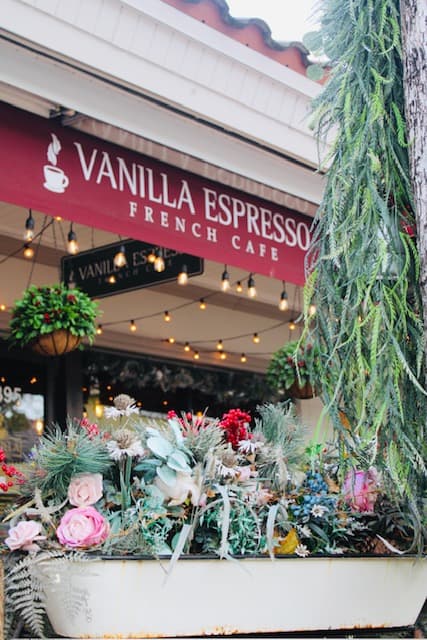 Vanilla Espresso French Cafe in Miami, specialty coffee cafe