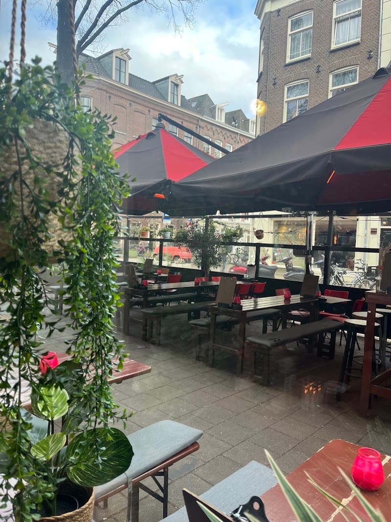 Venster 33 in Amsterdam, specialty coffee cafe