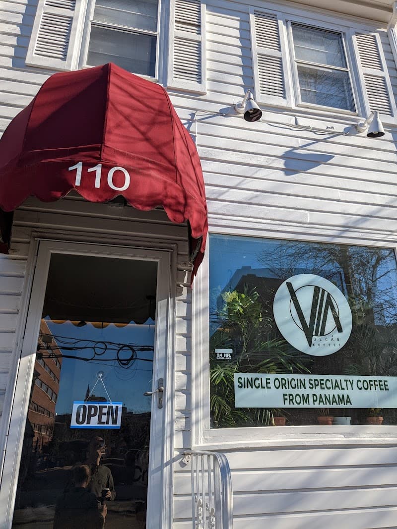 Via Volcan Coffee in Washington, specialty coffee roaster