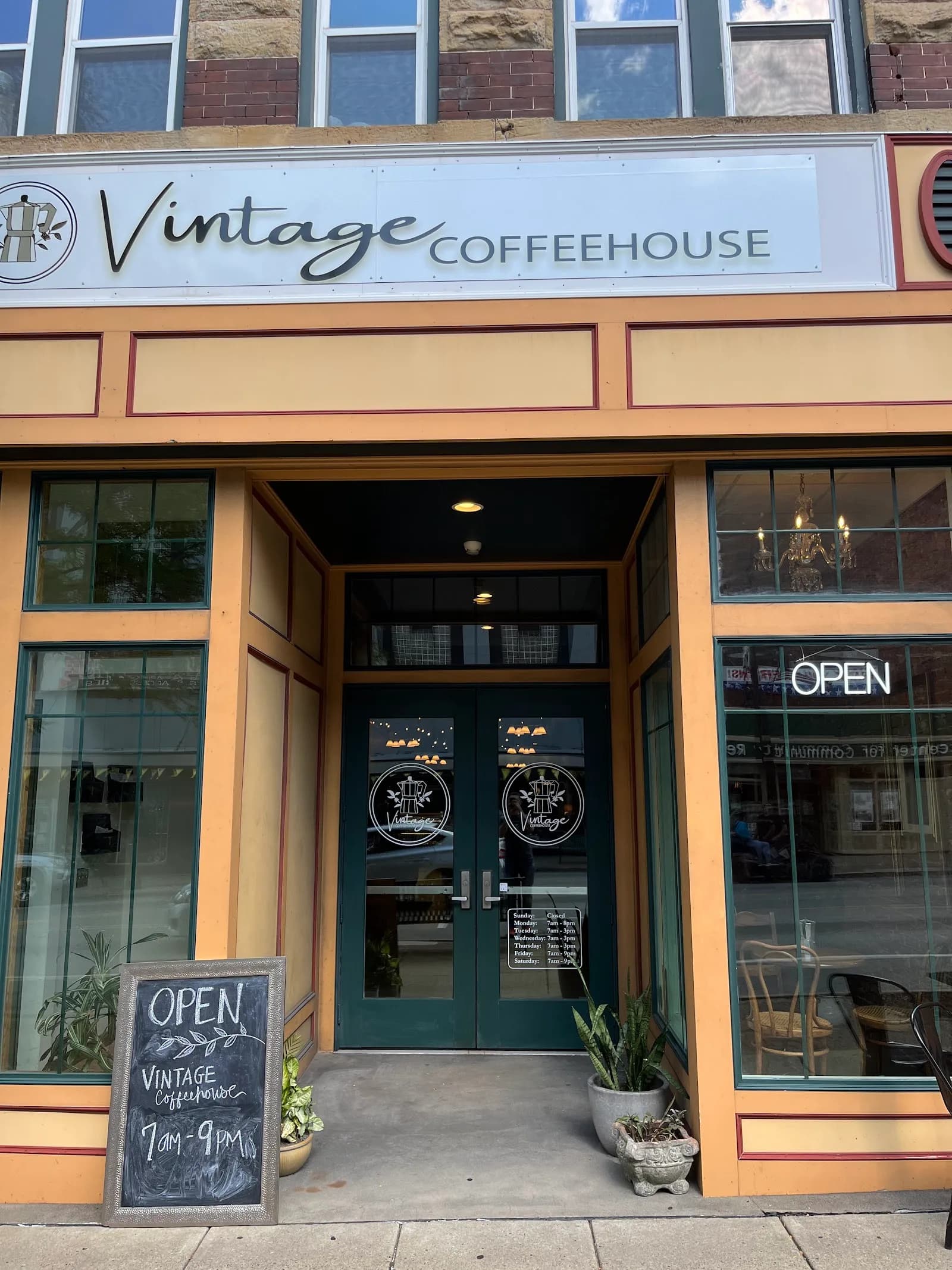 Vintage Coffeehouse in Butler, specialty coffee cafe