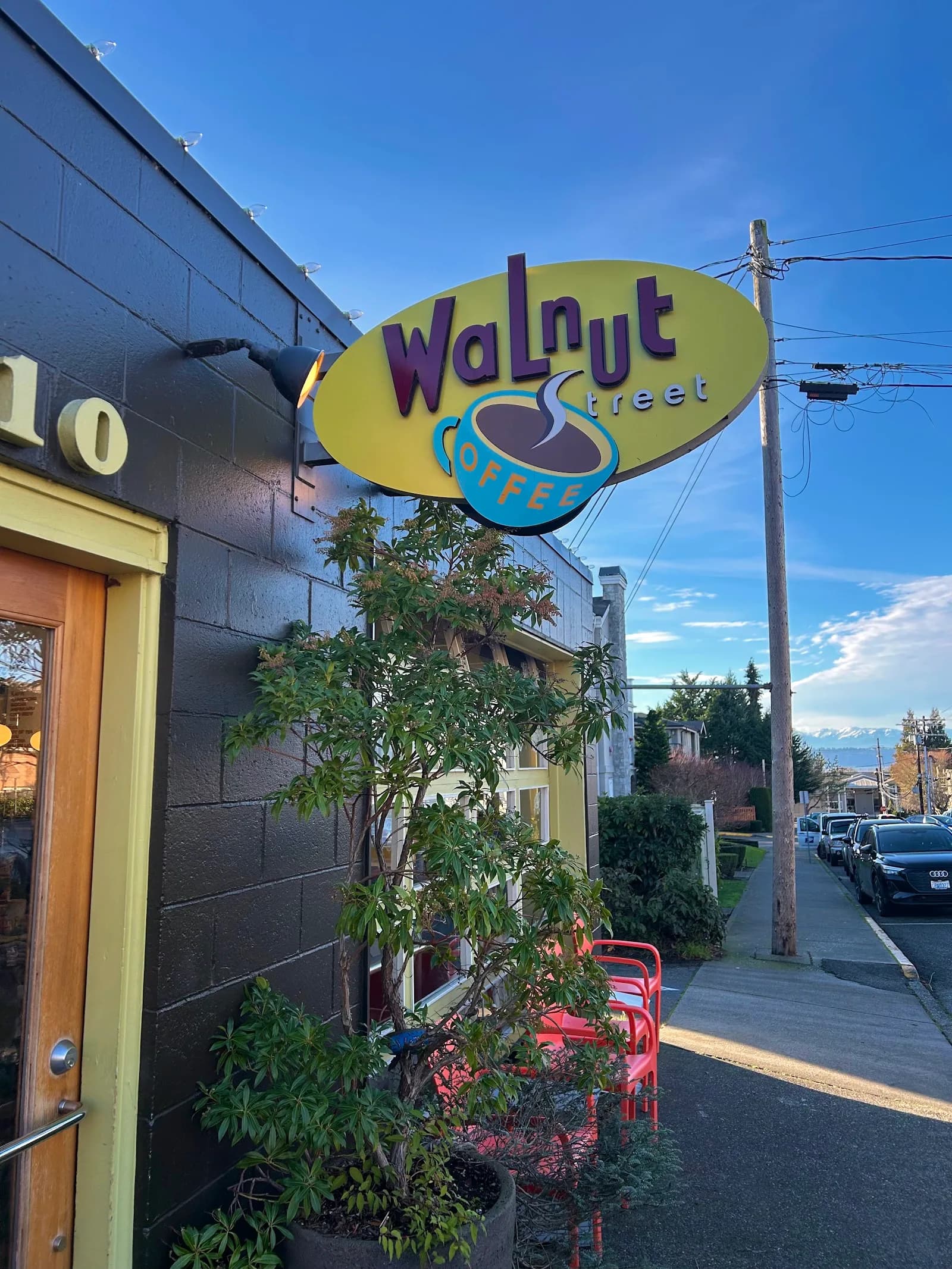 Walnut Street Coffee in Edmonds, specialty coffee cafe